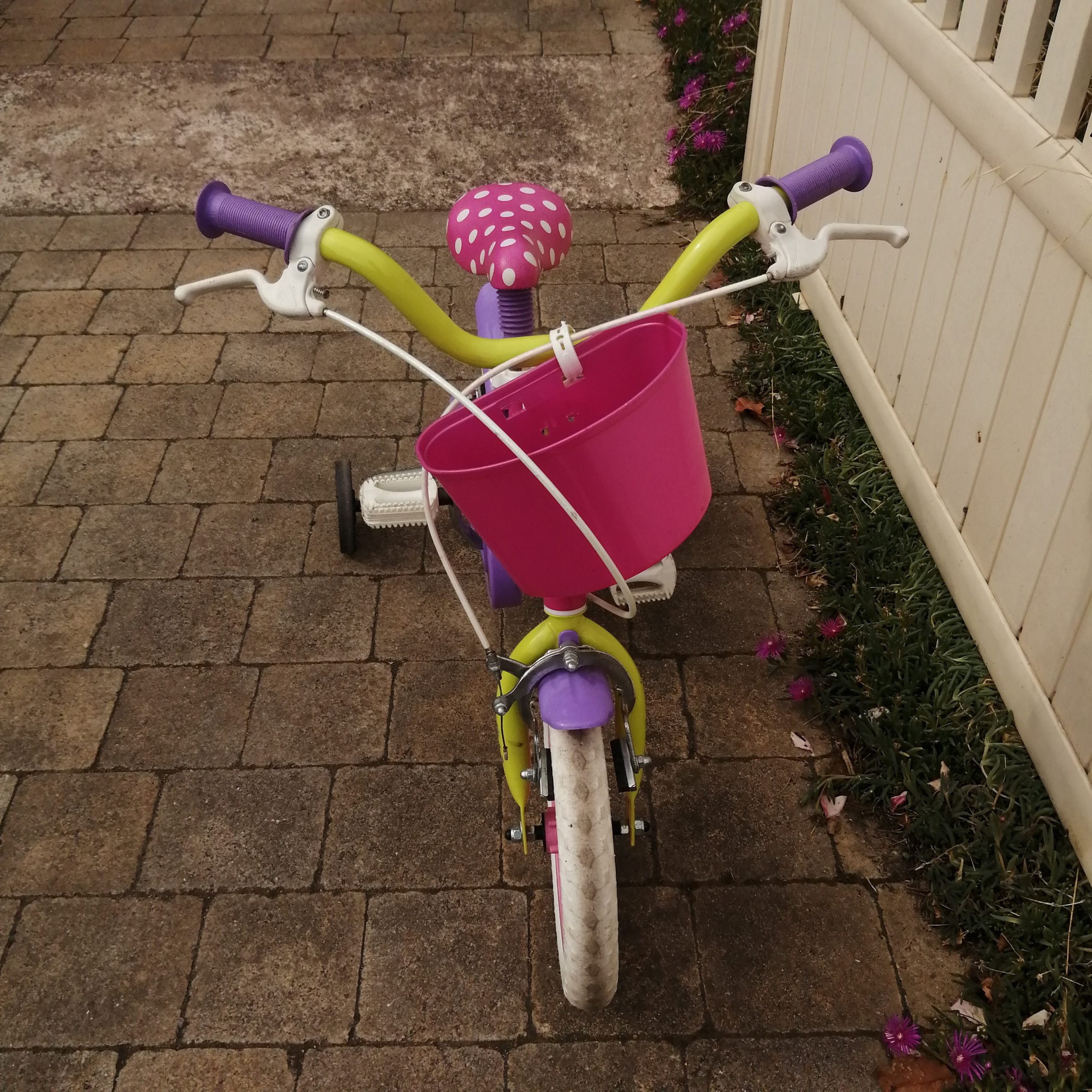 Petit Vélo Minnie, Fille de 3 à 5 ans – Image 2