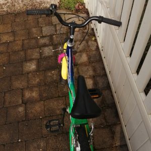 Beau vélo 16 pouces, Fille de 4 à 6 ans